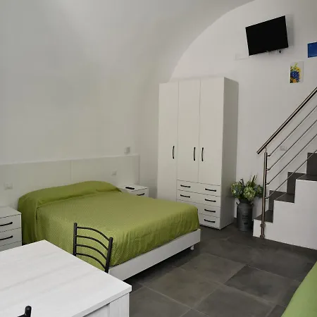 Le Casette Della Panoramica * Monte SantʼAngelo