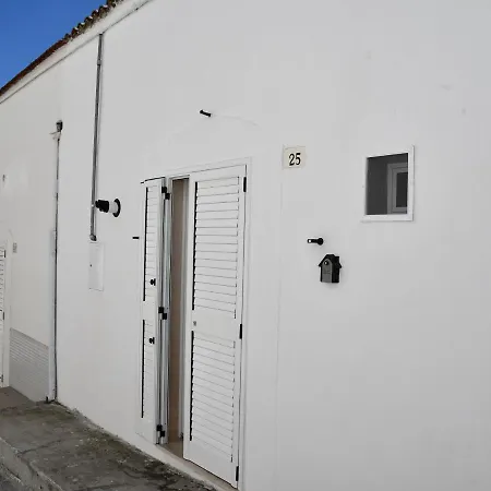 Le Casette Della Panoramica * Monte SantʼAngelo